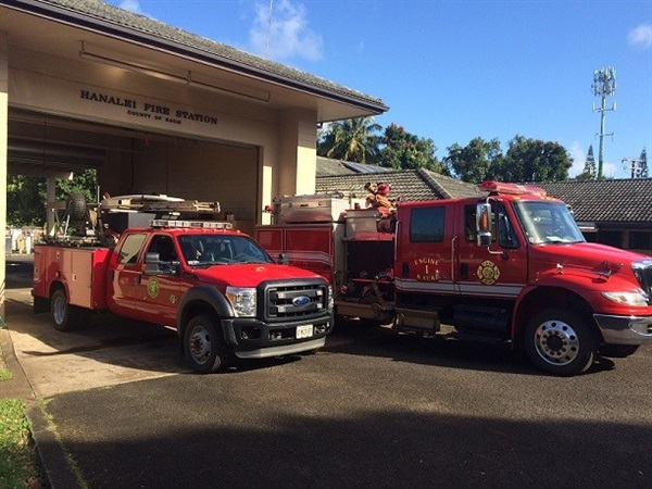 Picture of Hanalei Fire Station (Station 1) and apparatuses
