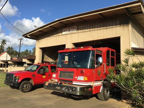 Picture of Kapaa Fire Station (Station 2) and apparatuses